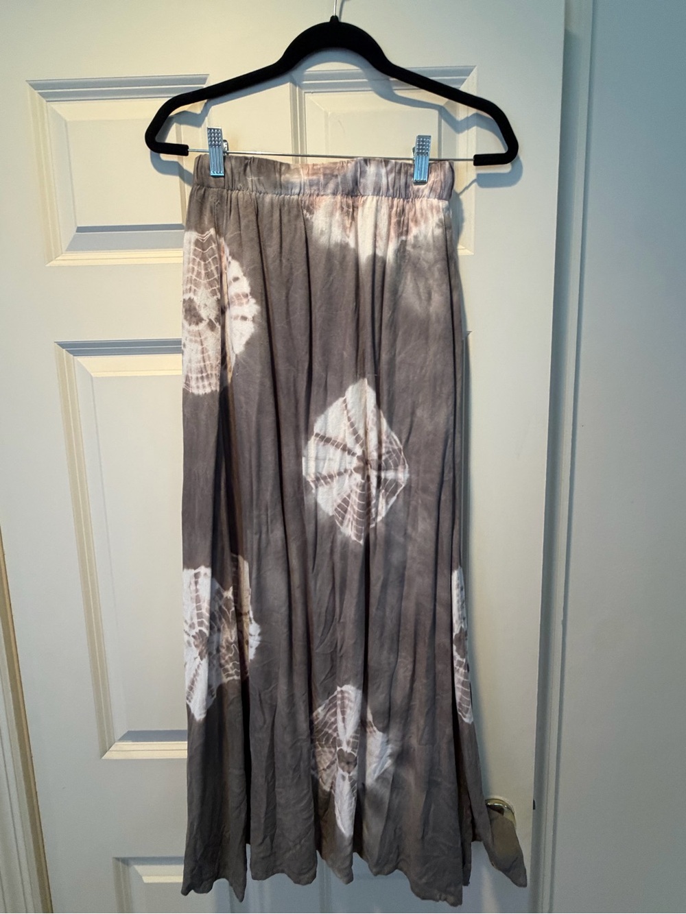Splendid Gray Tie-Dye Maxi Skirt with White Accents